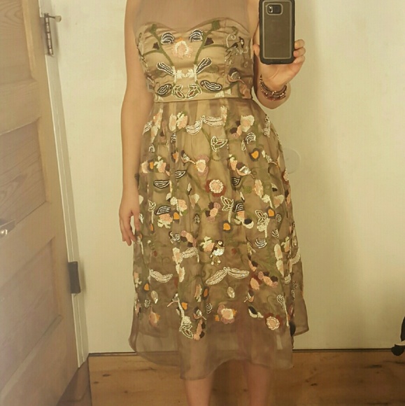 Meet your Posher, Sarah - Picture 3 of 4