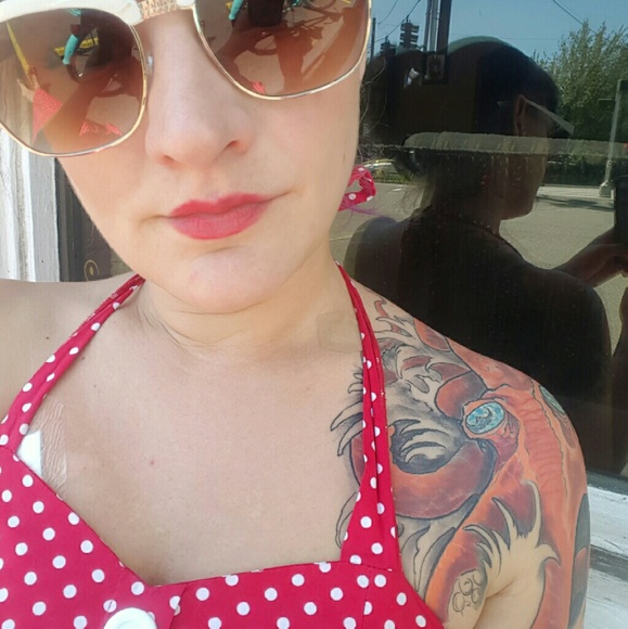 Meet your Posher, Sarah - Picture 4 of 4