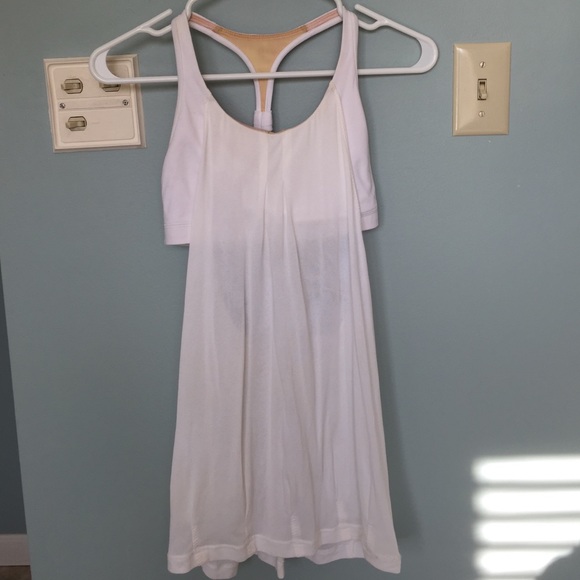 Lululemon white tank built in bra