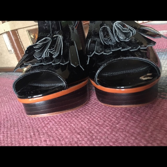 Pour La Victoire Black Fringe "Fiona" Heels 8M - Picture 3 of 4