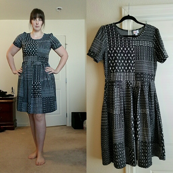 SOLD LuLaRoe Amelia NWOT Dress black and white XL