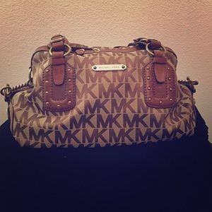 Micheal Kors bag