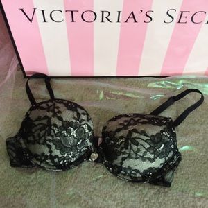 Victoria's  Secret Sexy Things Pad Push-up bra 32B