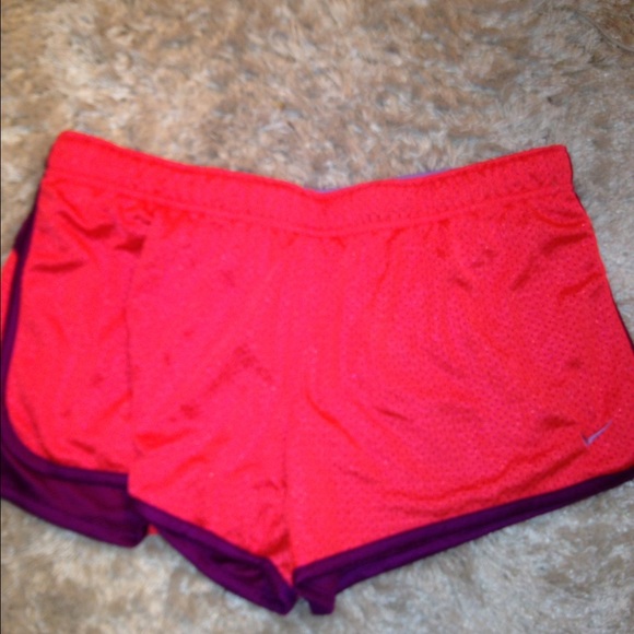 Nike dri-fit shorts - Picture 1 of 3