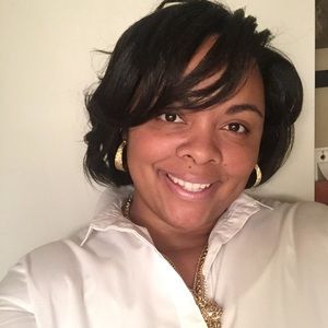 Meet your Posher, Mya