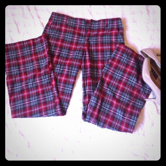 l.e.i.  Plaid flair bottom jeans