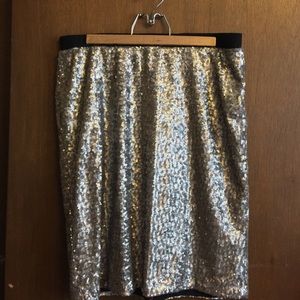 Gray sequin pencil skirt