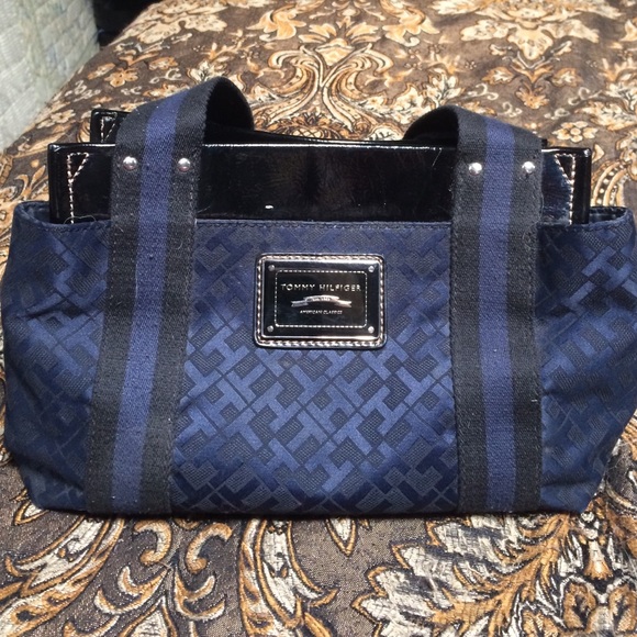Tommy Hilfiger tote❤️❤️❤️💕💕💕❤️❤️❤️