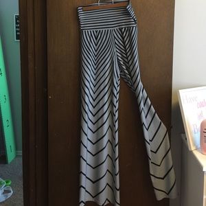 Black and gray palazzo pants