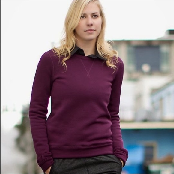 lululemon athletica Tops - NWOT Lululemon Crew