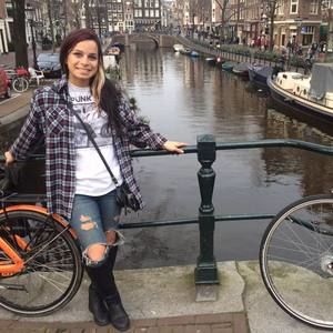 Meet your Posher, Kara