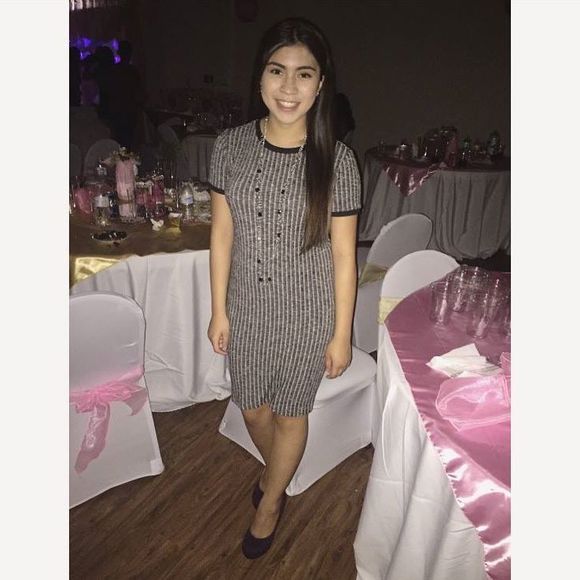 Meet your Posher, Adriana - Picture 1 of 1