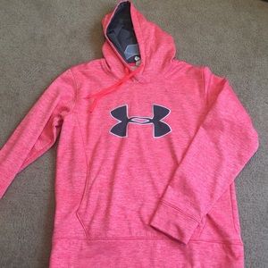 Under armour hoodie 💓