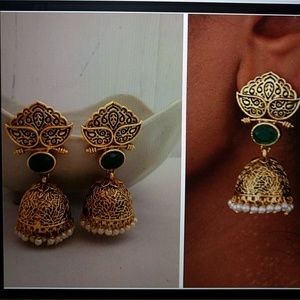 Earings