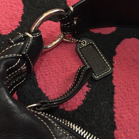 AUTHENTIC BLACK LEATHER COACH BAG - Picture 2 of 4