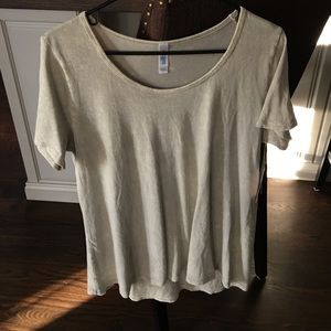 Lularoe classic t