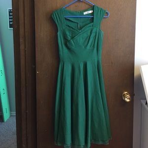 Beautiful emerald green a-line midi dress
