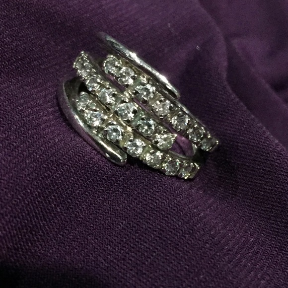 Silver Tone Three CZ Row Band - 7186 - Picture 3 of 4