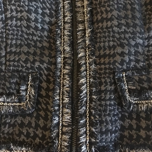 Round Neck Jacket - Picture 3 of 3