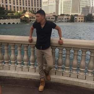 Meet your Posher, Andres