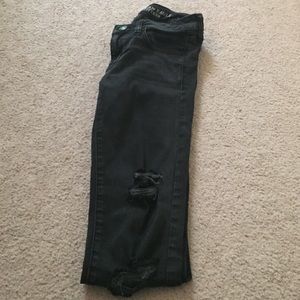 black distressed A&E jeans