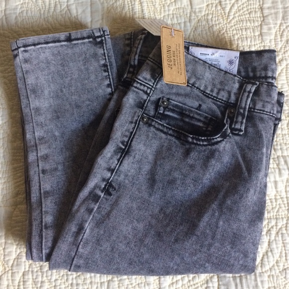 NWT Mudd high rise jeggings
