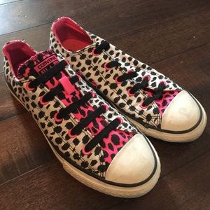 Girls converse. Size 3 Cheetah print.