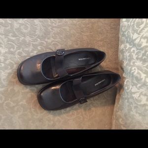 Covington black dress shoe women's size 9w