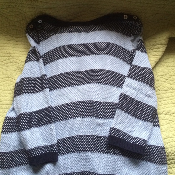 Blue Sweater in Excellent Condition
