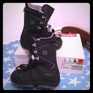 Men's snowboard boots 9.5
