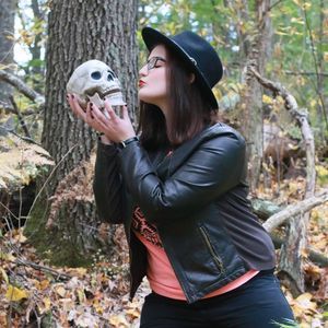 Meet your Posher, Tessa