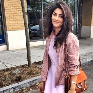 Meet your Posher, Anum