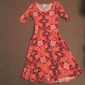 Very cute LuLaRoe Nicole!!! Worn twice!!!!
