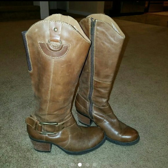 Born leather boots