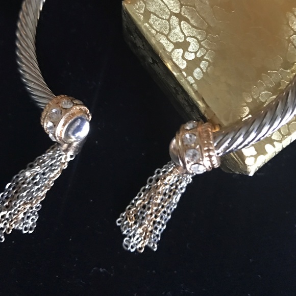 2 Carat Genuine Sapphire Bangle - Picture 2 of 4