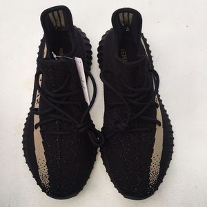 Yeezy Boost 350 v2 Green Size 10