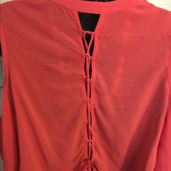 Blouse - Picture 2 of 3