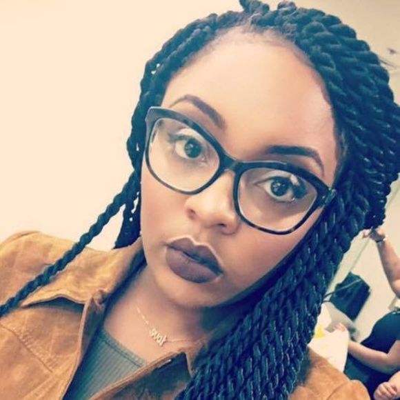 Meet your Posher, Jazmin'