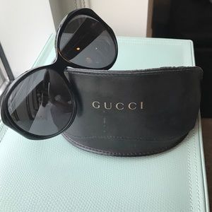 Gucci oversized sunglasses