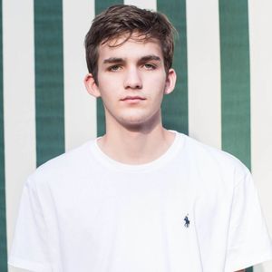 Meet your Posher, Brady