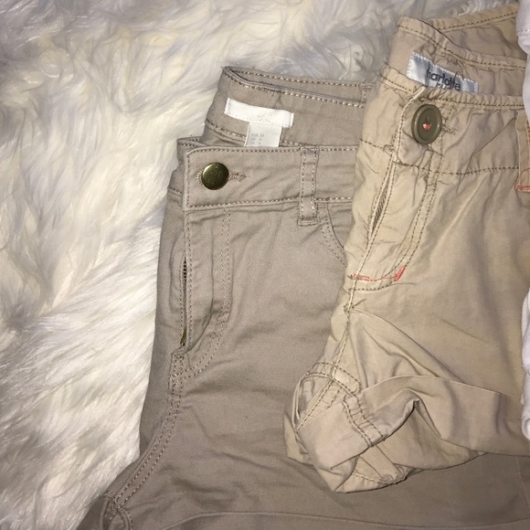 Shorts - Picture 2 of 4