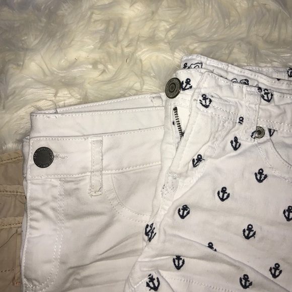 Shorts - Picture 4 of 4