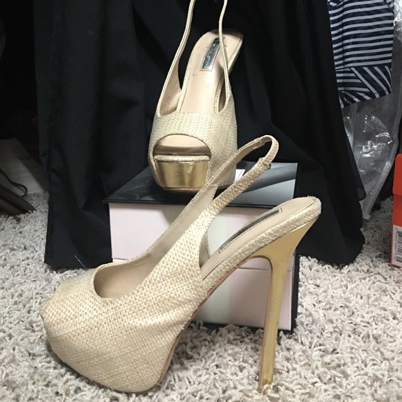 H by Halston gold and tan platform sling back - Picture 1 of 4