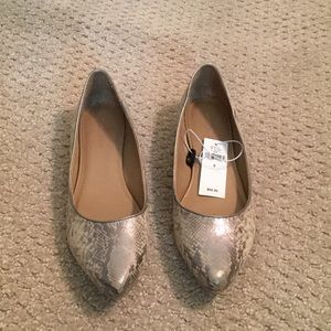 Banana Republic Snakeskin Flats Size 9