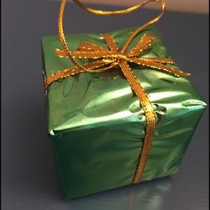 Present Christmas Ornament