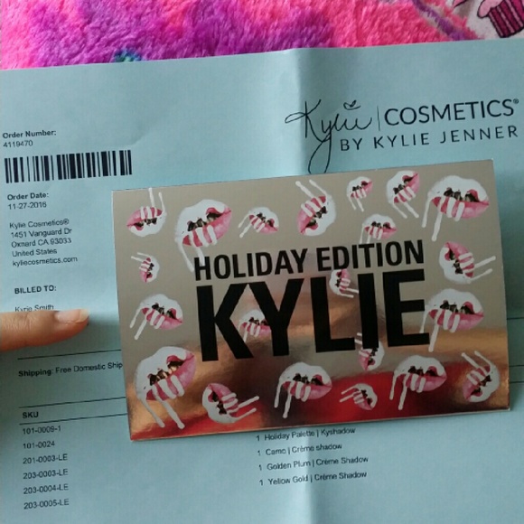 Holiday Edition Kylie Kyshadow Palette - Picture 2 of 4