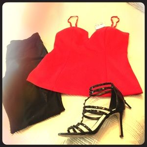 Sexy Guess red top new !!