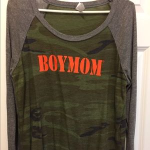 Boymom top