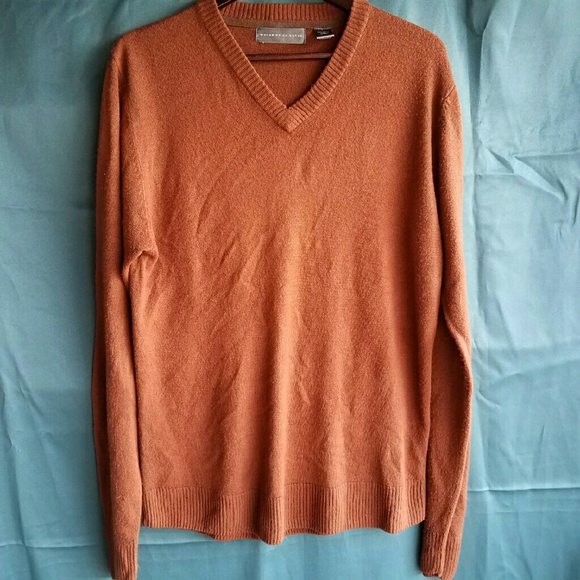 CLEARENCE!!! OSCAR DE LA RENTA SWEATER