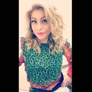 Meet your Posher, Blanca